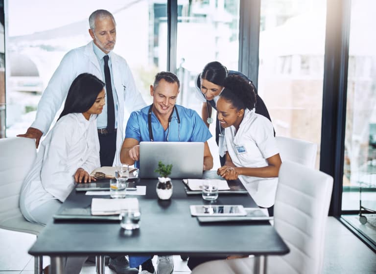 Collaboration between medical professionals